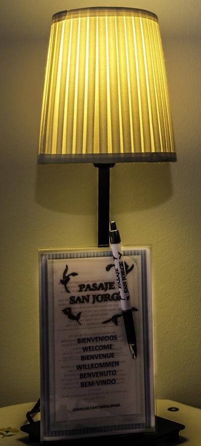 Pasaje San Jorge Hotel Comillas Exterior photo